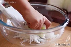 冬瓜做得甜点吃过吗？晶莹剔透又清甜，可做月饼、糕点，越吃越香图片