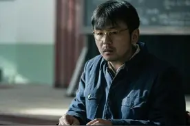 看《功勋》于敏，真的看到了人和人的差距图片