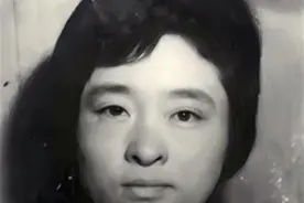 她贪污四万多，70年代有两辆自行车，顿顿吃肉，包养7个情夫图片