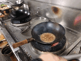 「十堰美食」好嗨哦,在十堰我竟然吃到了地道的东北锅包肉,感觉到了人生巅峰…