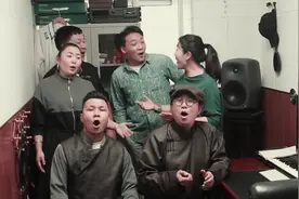 第一次听！“无伴奏”《父亲的草原母亲的河》，太厉害了图片