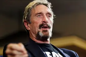 美倒塌公寓楼藏政府机密文件？杀毒软件大亨事发前一天自杀，截图显示发推称31T硬盘藏该楼，可能是网友PS图片