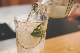 减脂戒糖只能喝白开水？5种低卡无糖饮料放心喝，网友：这感情好图片