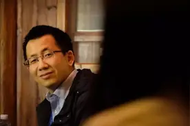 张一鸣批员工上班摸鱼聊游戏，遭员工回怼：那你退群啊图片