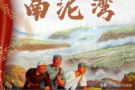 今天19:30锁定陕西二套《南泥湾》带大家了解那段自力更生的传奇图片