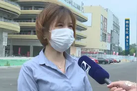 “豪横”开发商，不光阻挠记者采访，还要抢夺购房协议图片