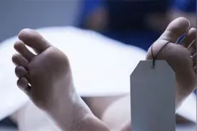 人死后为什么要堵上肛门？医生道出真相，人们表示难以置信图片