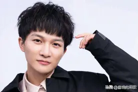 今年的两位现象级歌手同一天发布新歌，一个是周深，另一个是谁？图片