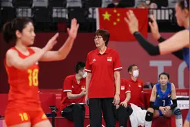 郎平与中国女排这八年：两度受任危难之际，七仙女替白银一代圆梦图片