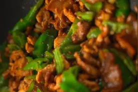 色味喷香的超炒小炒肉图片