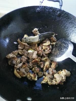 花胶海带瘦肉汤 2026年花胶海参炖瘦肉配什么药材
