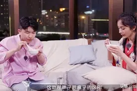 杨幂对身材管理太严格，看到她喝排骨汤的举动，做不到的人都胖了图片