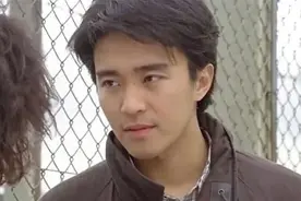 星爷当年落难，被大佬打压，整个娱乐圈只有这5个人站出来力挺他图片