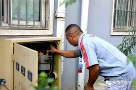 漯河独居老人在家闻到"臭鸡蛋"，还好他们紧急排险图片