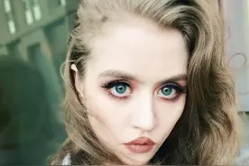 《全美超模》人气选手Allison Harvard 结婚了图片