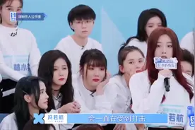 《青春有你2》幕后，蔡徐坤倾听选手烦恼，暖心开导像邻家哥哥！图片