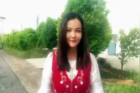 万人说新疆丨美丽的柯尔克孜族服饰图片