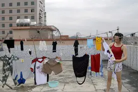 广东打工妹的心酸毫无隐私可言，不被理解还常常遭人误会图片