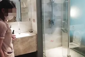 “被困浴室数小时，裹着浴巾瑟瑟发抖！”女子入住海口一酒店遭遇惊魂一刻图片