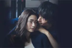 四川男子拍女邻居出轨视频，以视频要挟以后听话，反被敲诈10万元图片