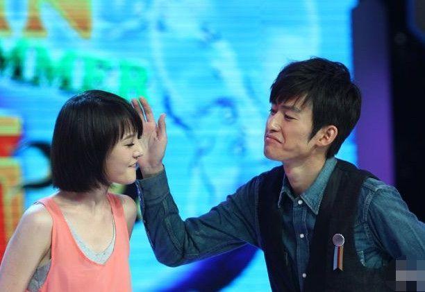 花儿与少年张翰谈郑爽潸然落泪,分手后仍称那时的他是最好的(郑爽哭了