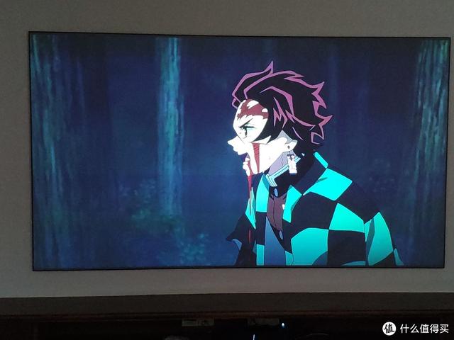 你以为是墙？不！它是电视机！投影入门：画卷幕布菲斯特S1测评