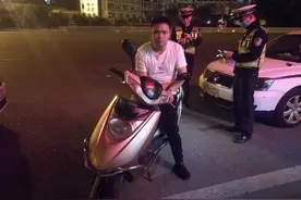 事发龙岩：惊险！助力车上高速，还来个蛇形走位图片