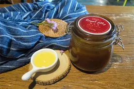 蜂王浆花粉蜂蜜哪种营养高？蜂王浆花粉蜂蜜一起喝作用？图片