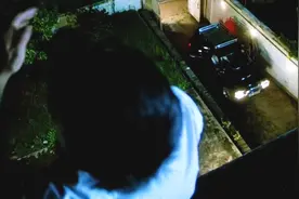 周星驰本以为跳楼就可以解脱，没曾想自己却成为大英雄，赚了！视频封面