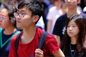 广东某地中考数学平均分低至19.5，家长不怪老师，反而质问出题人图片