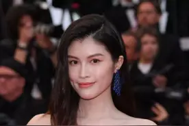 为何女明星无毛孔粗大问题？戛纳外网生图，四十女星依旧蛋白肌图片