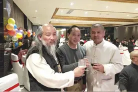 太极雷雷实战感悟：身高臂长有技术才是王道，拳王泰森都得被暴虐图片