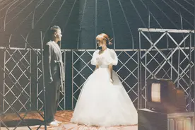 39岁女明星带娃离婚：被丈夫冷暴力19年后，她终于醒了图片