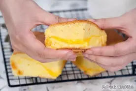 网红“古早味”蛋糕做法揭秘，不加一滴水，奶香四溢，松软好吃图片