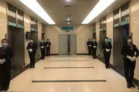 改善服务细节！吉林大学中日联谊医院司乘导诊进电梯提升服务品质图片