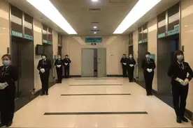 改善服务细节！吉林大学中日联谊医院司乘导诊进电梯提升服务品质图片
