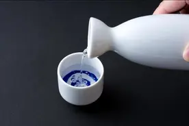 白酒知识 | 高度白酒和低度白酒哪个对身体好，哪一个更好喝？图片