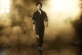《运动吧少年》“花美男”少年被怼，火药味超强何炅自曝腿软图片