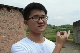 两三岁跟着奶奶，四年级父母离异，湖南男孩谢鑫炜却考上985大学图片