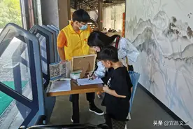 快乐暑假，小小画家图片