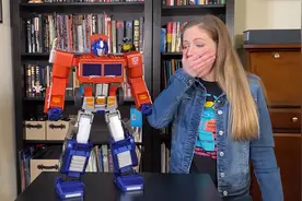 全自动变形的国产真·变形金刚，把老外都馋哭了图片