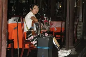 2008年地震，为救丈夫、失去双腿的李应霞，如今过得怎样？图片