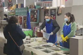 河虾上市量少价高，清明节后有望降价图片