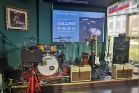 露天音乐吧、啤酒烧烤、移动餐车……品牌餐饮助力岛城夜经济图片