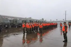 好消息，郑州的雨停了！这场天灾下的救助中，有你我的身影图片