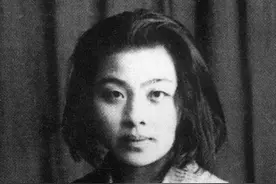 爱上两男三人同居，与叛徒嫌疑人同床共枕3年，她在狱中产下一女图片