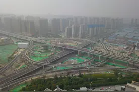 西安北辰大道凤城五路立交全线通车图片