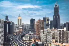 存钱还是买房？从地产大佬的发家故事，透视背后的“买房真理”图片