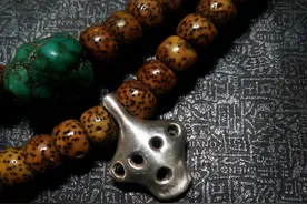 藏传文玩中8种“奇奇怪怪”的配饰，原来还有如此浑厚的内涵图片