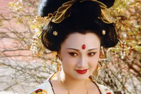 江苏盛产美女，8位苏籍美女，个个盘正条顺，气质卓绝图片